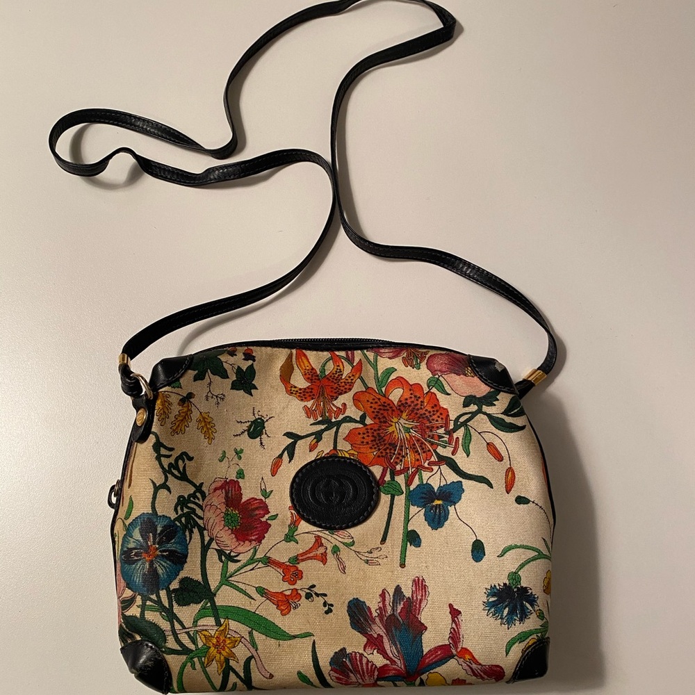 Vintage Gucci purse